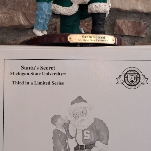 NIB Michigan State Santa's Secret 2001 Christmas Collectable Figurine - Picture 2 of 2